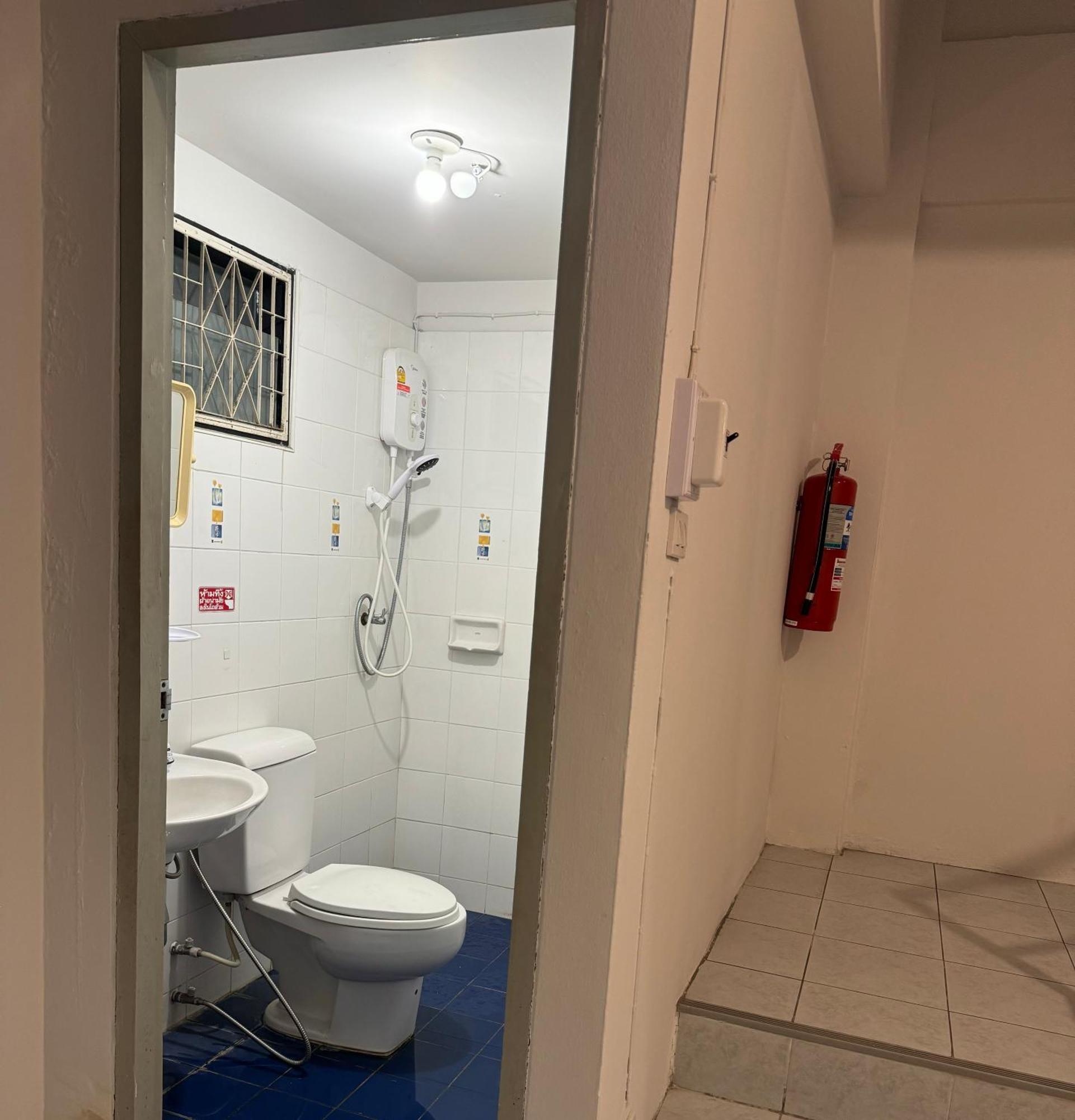 Mahar Hostel Chiangmai Csiangmaj Kültér fotó